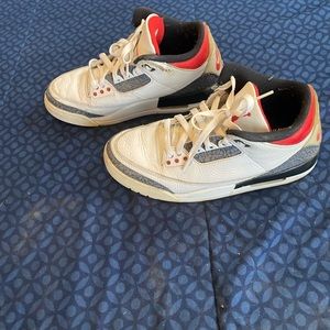 Retro Jordan 3 fire red